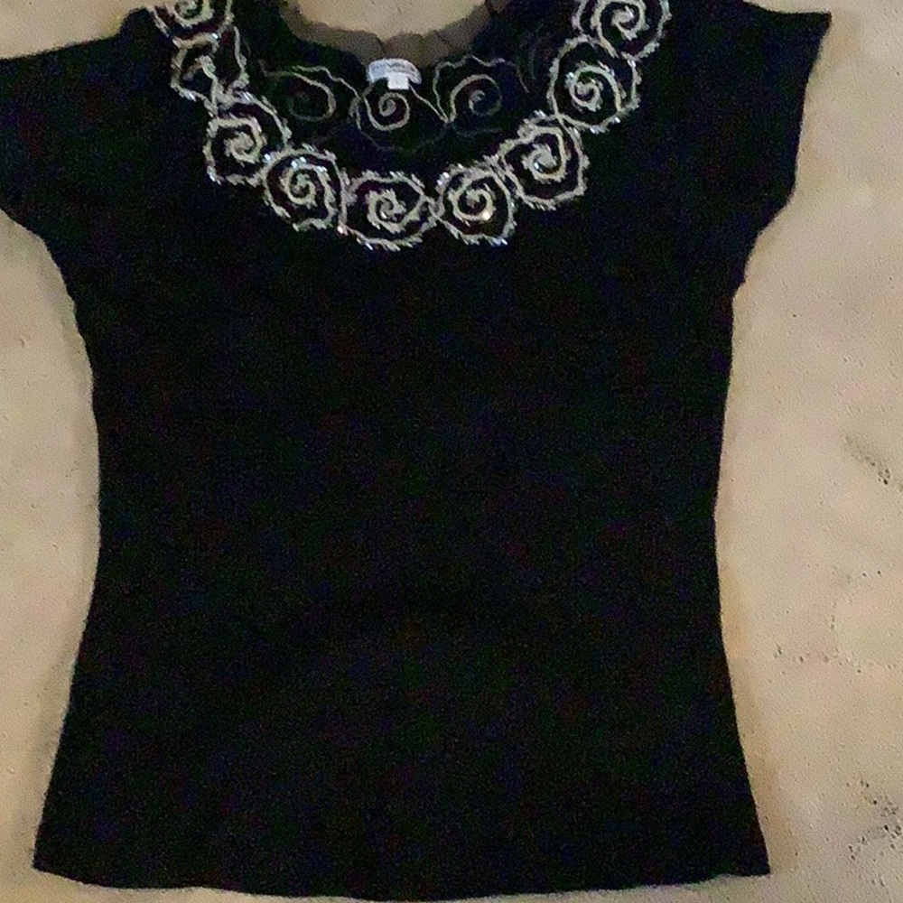 Women’s cotton top.